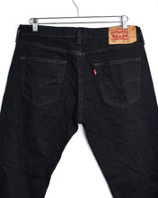 Load image into Gallery viewer, Levi&#39;s 501 - 34x30 - Black
