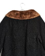 Load image into Gallery viewer, 1960s Fur Trim Persian Wool Coat
