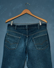 Load image into Gallery viewer, 1970s Levi’s Action Denim - 35x31

