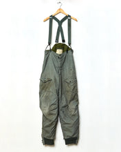 Load image into Gallery viewer, 1960s/70s F1B Flight Trousers Aircrew - Size 36
