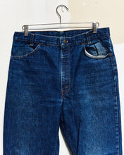 Load image into Gallery viewer, 1990s Levi&#39;s Orange Tab 36x30
