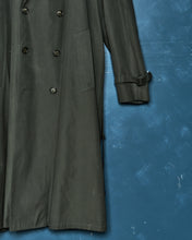 Load image into Gallery viewer, 1990s London Fog Trench Coat w/ Liner
