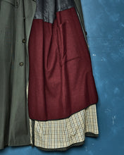 Load image into Gallery viewer, 1990s London Fog Trench Coat w/ Liner
