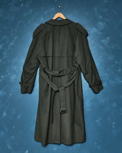 Load image into Gallery viewer, 1990s London Fog Trench Coat w/ Liner

