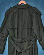 Load image into Gallery viewer, 1990s London Fog Trench Coat w/ Liner
