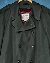 Load image into Gallery viewer, 1990s London Fog Trench Coat w/ Liner
