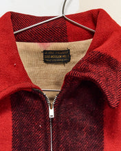 Load image into Gallery viewer, 1940s/50s Soo Woolen Mills Mackinaw Coat
