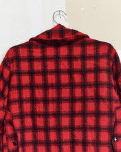 Load image into Gallery viewer, 1950s Woolrich Buffalo Plaid Hunt Coat - 42

