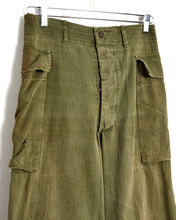 Load image into Gallery viewer, 1940s US Army WWII 2nd Pattern HBT Trousers - 28x30
