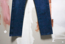 Load image into Gallery viewer, Wrangler Denim 31x34
