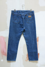 Load image into Gallery viewer, 1970s Wrangler Denim 36x31
