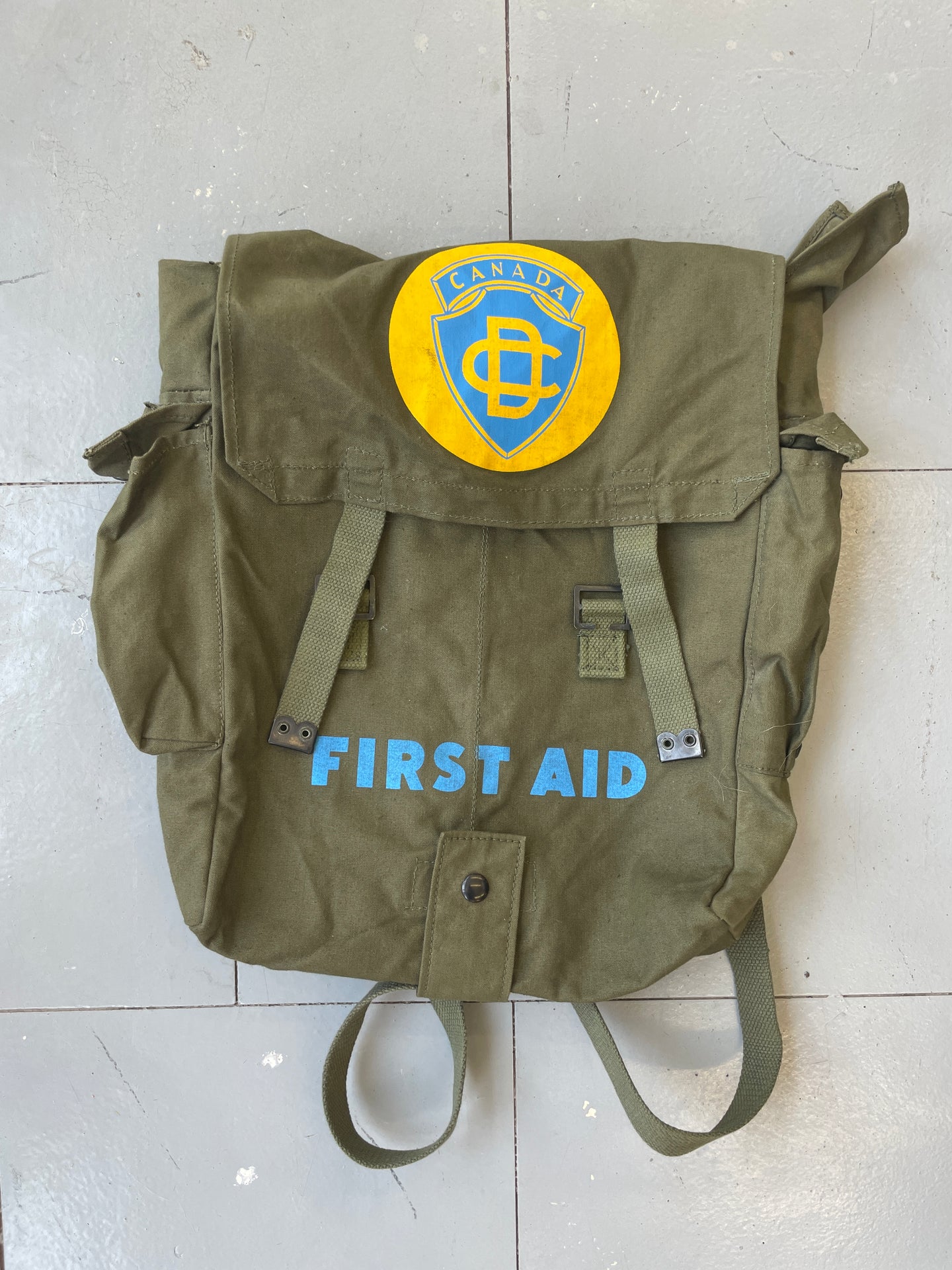 50s/60s Canadian Civil Defense First Aid Field Bag