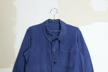 Load image into Gallery viewer, 1950s Painted French Chore Jacket
