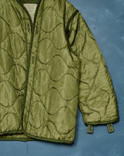 Load image into Gallery viewer, 1975 M-65 Liner - Small
