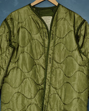 Load image into Gallery viewer, 1975 M-65 Liner - Small
