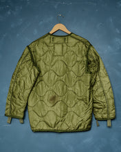 Load image into Gallery viewer, 1975 M-65 Liner - Small
