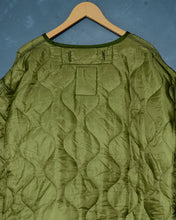 Load image into Gallery viewer, 1976 M-65 Parka Liner - Large
