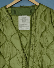 Load image into Gallery viewer, 1983 M-65 Parka Liner - Small
