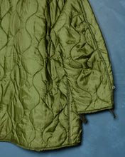 Load image into Gallery viewer, 1983 M-65 Parka Liner - Small

