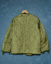Load image into Gallery viewer, 1981 M-65 Liner - Medium
