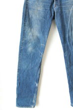 Load image into Gallery viewer, Levi&#39;s 501 30x35

