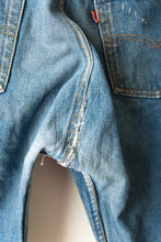 Load image into Gallery viewer, Levi&#39;s 501 30x35
