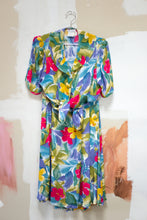 Load image into Gallery viewer, Union Made Floral Blouse and Skirt Set (Set of 2)
