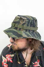 Load image into Gallery viewer, Bucket Hat - Tiger Camo
