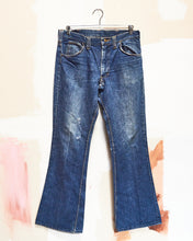 Load image into Gallery viewer, 1970s/80s Lee Bootcut Jeans 33x31
