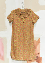 Load image into Gallery viewer, 1970s Paisley Shift Dress
