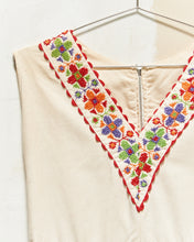 Load image into Gallery viewer, 1950s/60s Embroidered Linen Folk Dress
