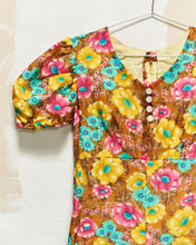 Load image into Gallery viewer, 1960s/70s Floral Cap Sleeve Dress
