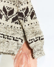 Load image into Gallery viewer, 1960s Patterned Curling Sweater

