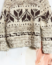 Load image into Gallery viewer, 1960s Patterned Curling Sweater

