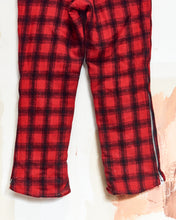 Load image into Gallery viewer, 1960s Woolrich Hunting Trousers 32x28
