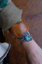 Load image into Gallery viewer, Thick Swirled Bangle
