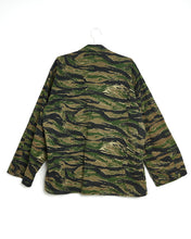 Load image into Gallery viewer, 1980s Unlined Tigerstripe Camo Jacket
